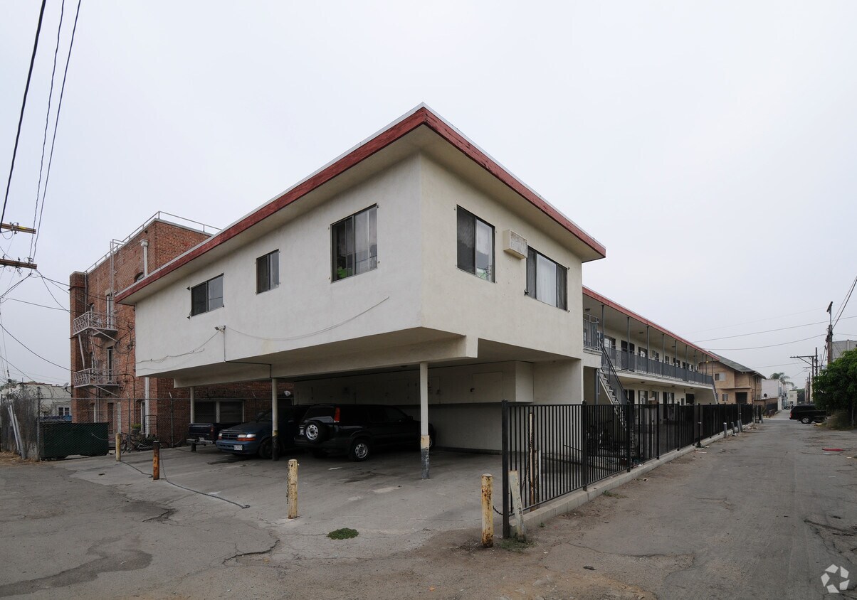 Building Photo - 2214 W 15th St
