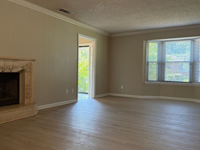 Building Photo - 5 Flourite Cove