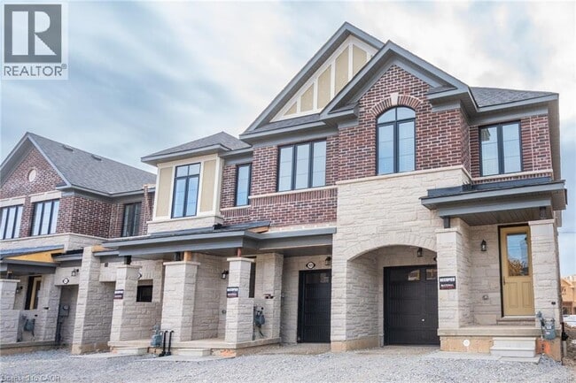 Building Photo - 1426 Almonte Dr