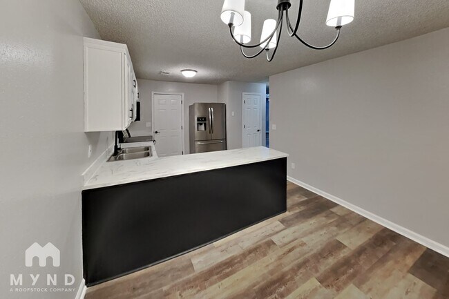 Foto del edificio - 6041 Creekerton Blvd