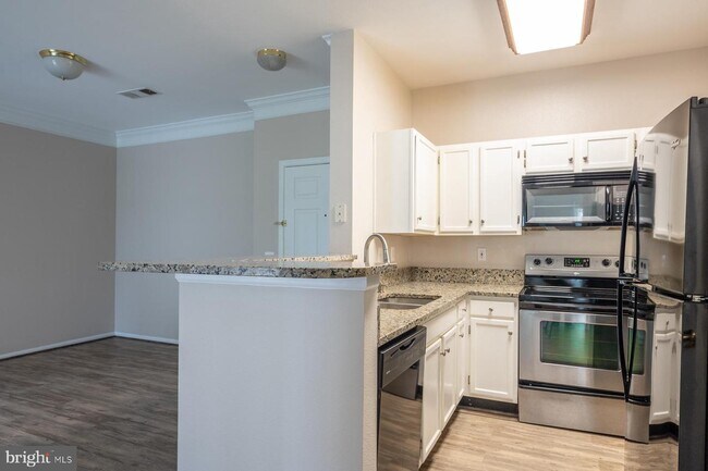 Building Photo - 1580 Spring Gate Dr.