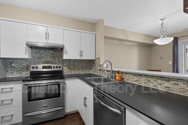 Foto del edificio - 1043 Warwick Ct