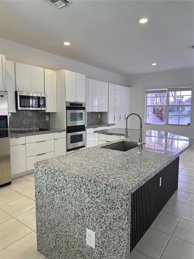 Foto del edificio - 11388 NW 68th St