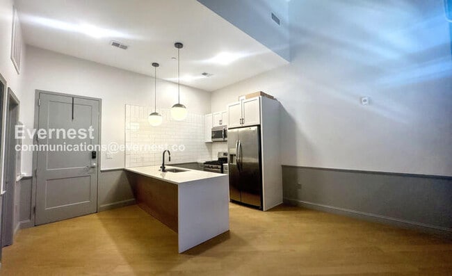 Foto del edificio - 2212 Morris Ave