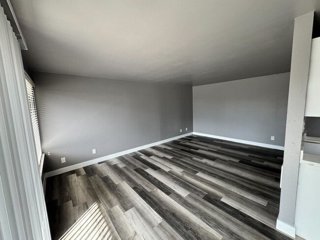 Interior Photo - Arise Highline