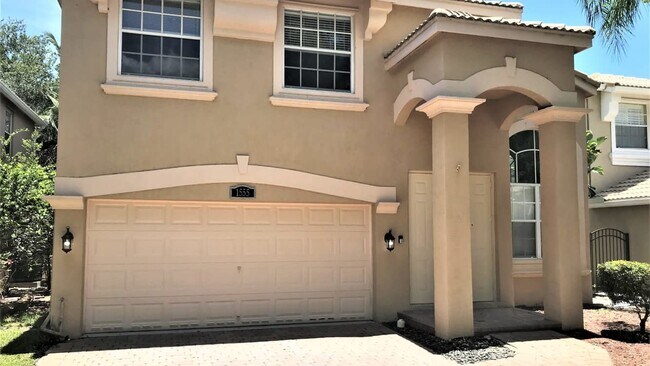 Building Photo - 1555 Fiddlewood Ct