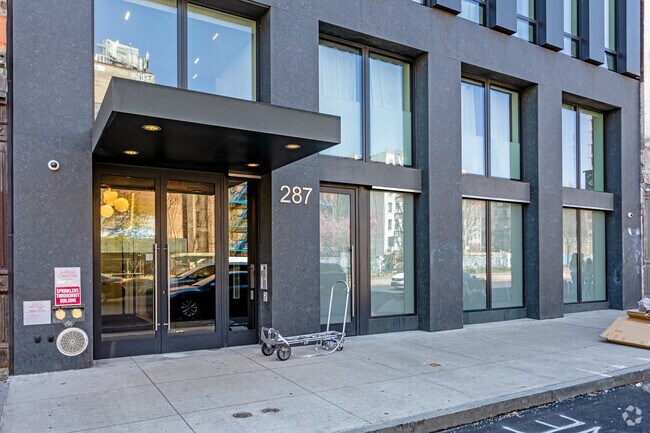 Building Photo - 287 E Houston St