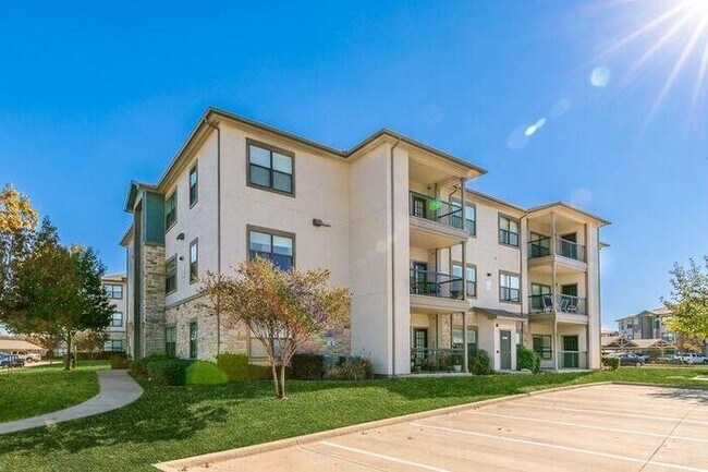 Foto del edificio - 13900 Chadwick Pkwy