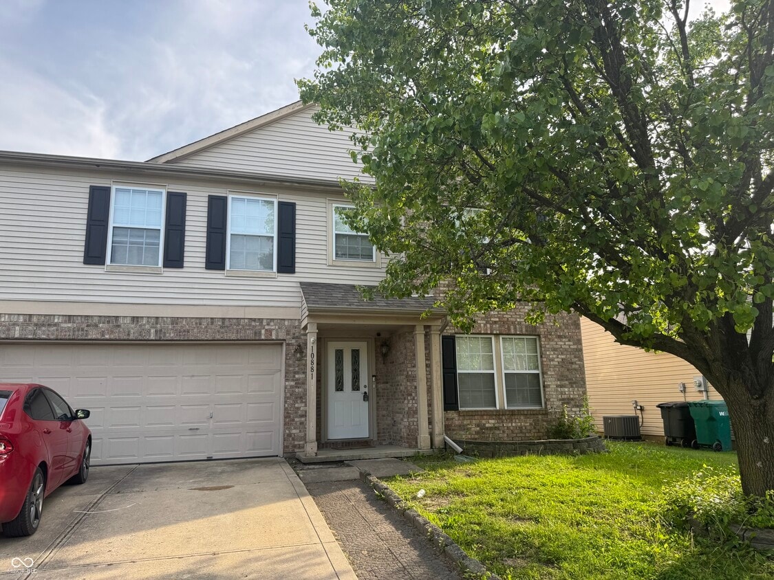 Primary Photo - 10881 Clear Spring Dr