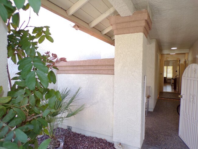 Building Photo - 42206 Sand Dune Dr
