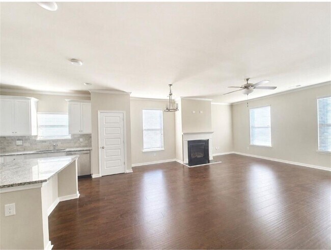 Foto del edificio - 4320 Sunny Oak Pl