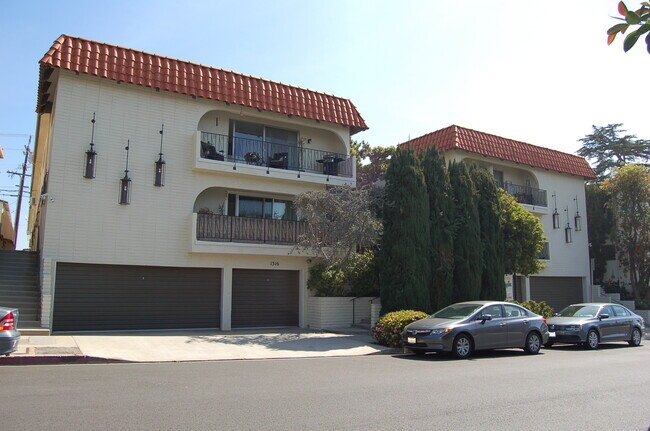 Foto del edificio - 1324 Barry Ave