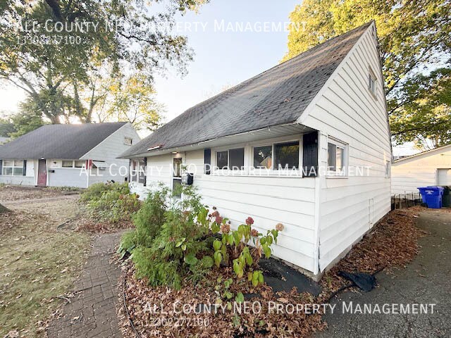 Foto del edificio - 2360 Giffels Dr