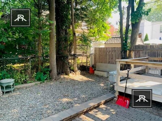 Building Photo - 3 bedroom in Boston MA 02127