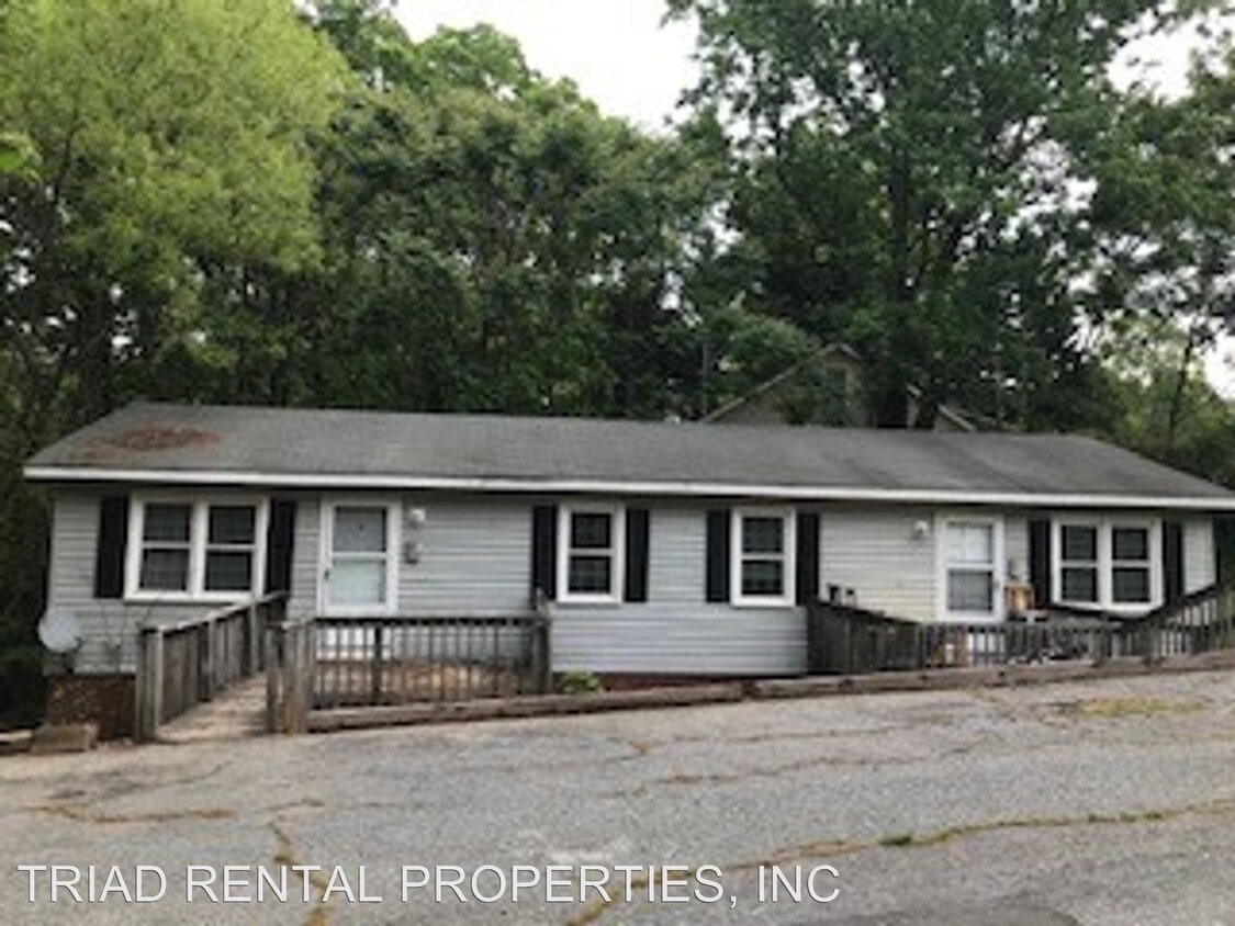 501 Ross St, Asheboro, NC 27203 Room for Rent in Asheboro, NC