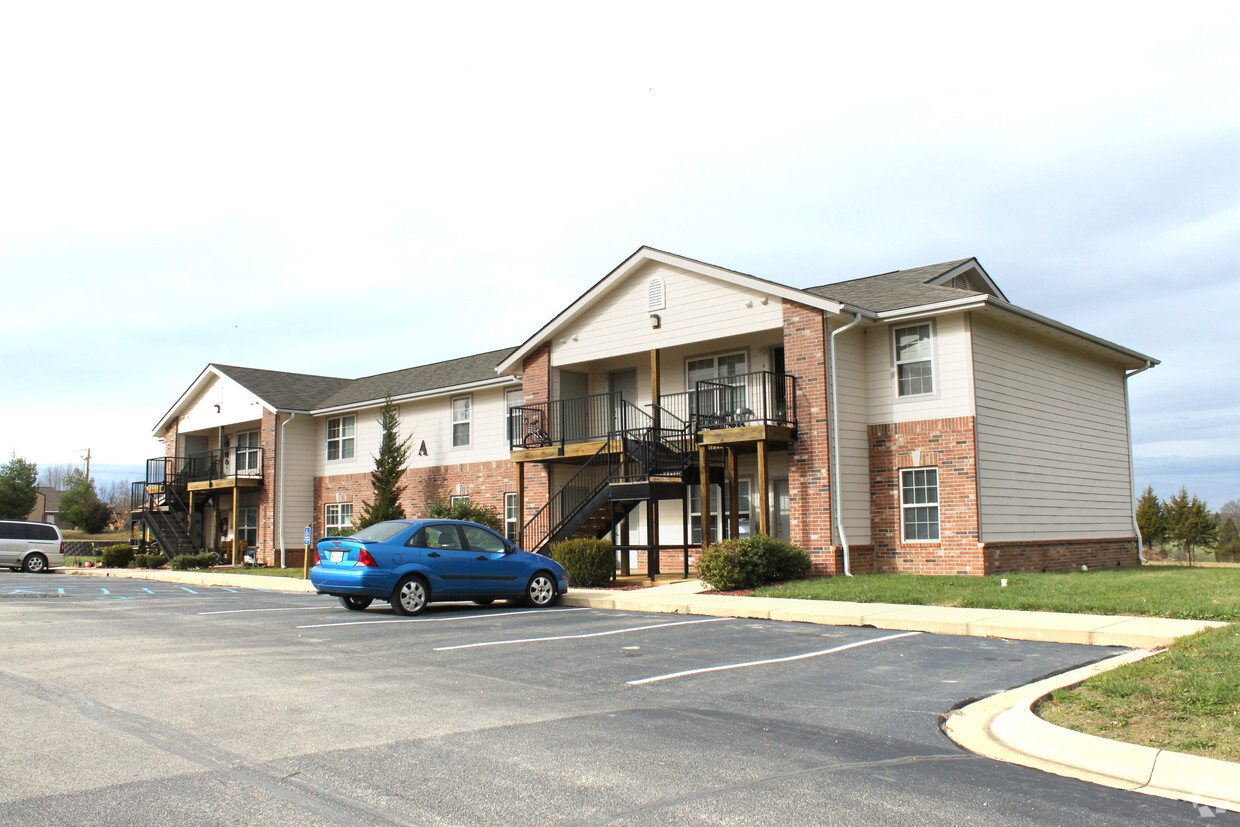 Primary Photo - Cuba Place Apartments