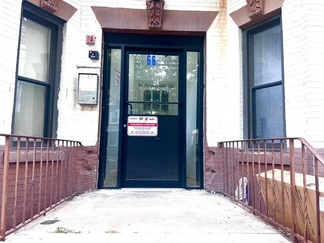 Building Photo - 64 Tuers Ave
