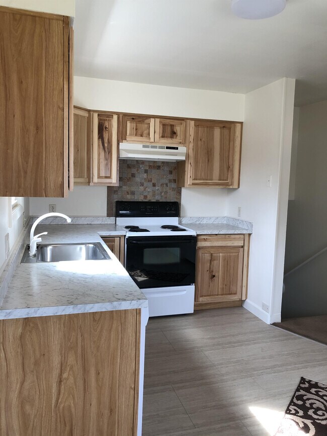 Foto del edificio - 1101 Ash Dr