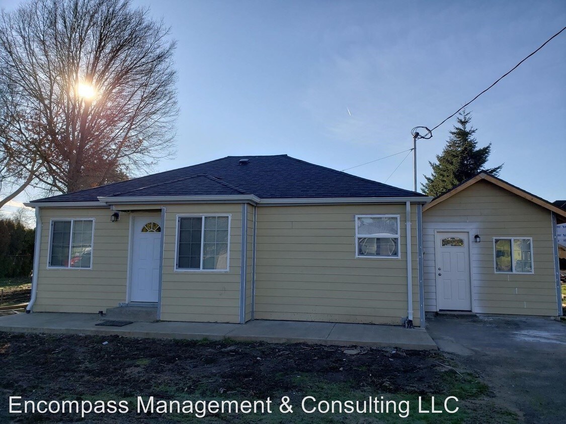 Primary Photo - 3 br, 2 bath House - 4146 Glenwood Dr SE