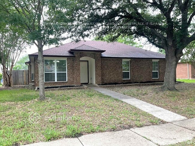 Building Photo - 611 Hanover Dr