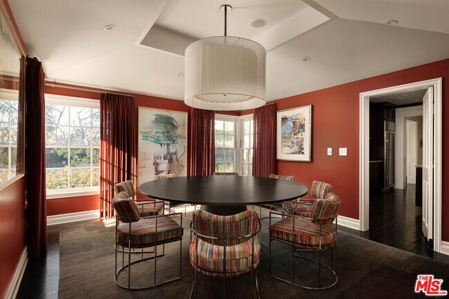 Foto del edificio - 12523 Helena St