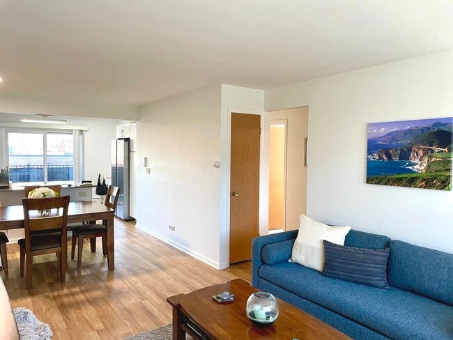 Building Photo - 1539 Park Ave