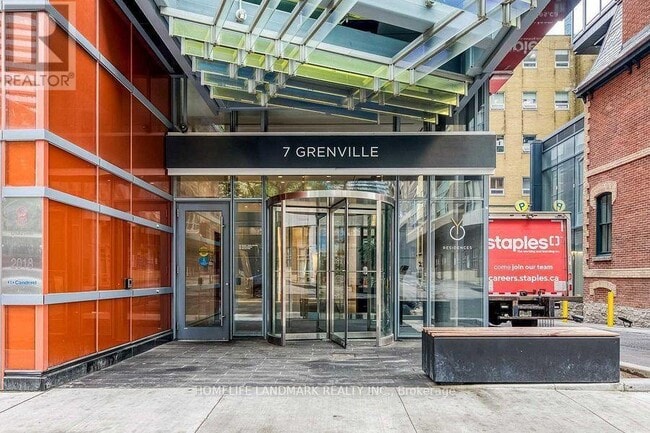 Building Photo - 7-1007 Grenville St