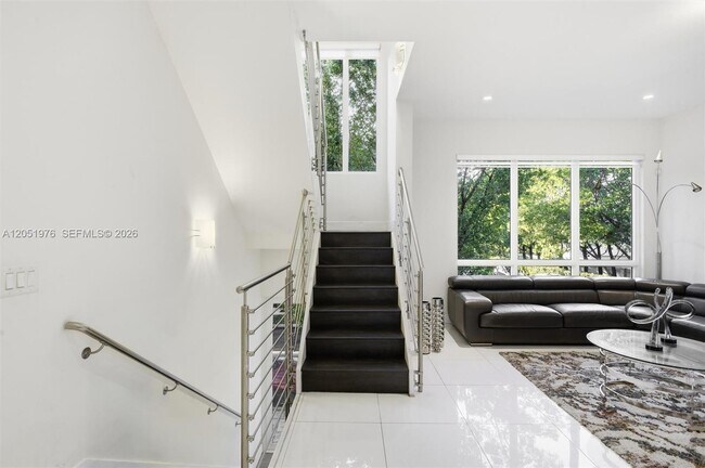 Foto del edificio - 6671 NW 105th Pl