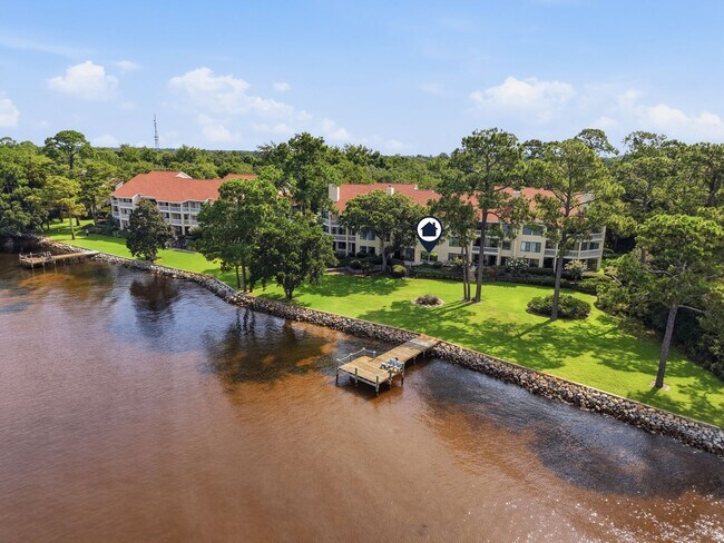 Foto del edificio - Waterfront Condo in Bluewater Bay!