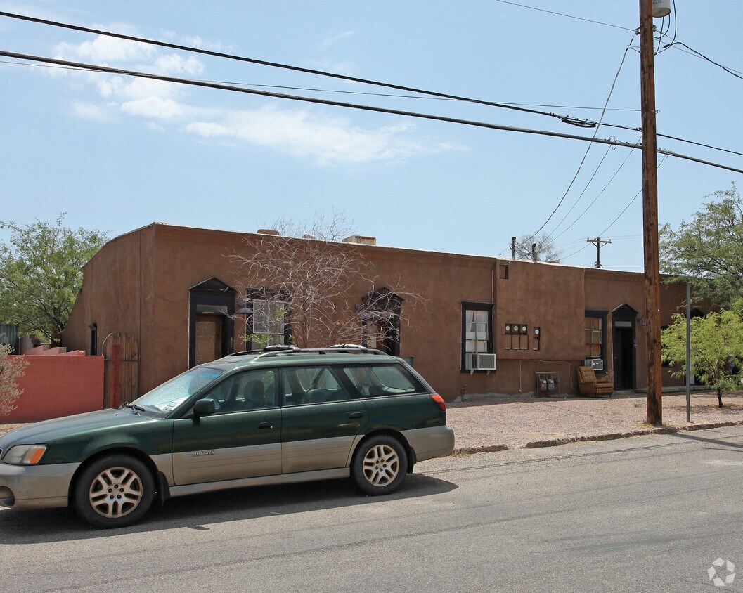 Building Photo - 837-843 8th Ave