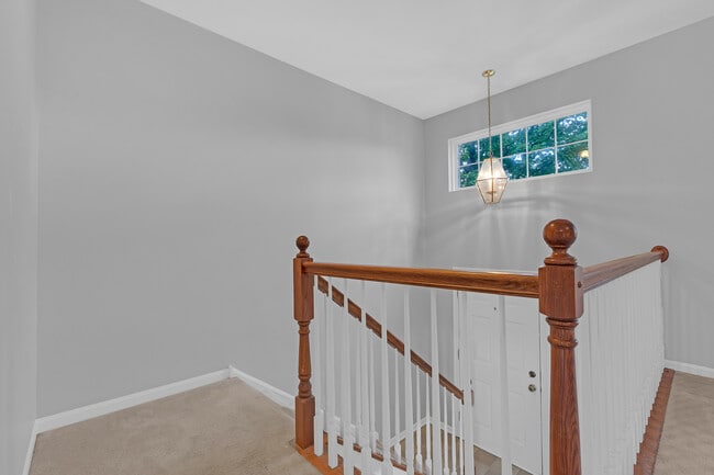 Building Photo - 782 Thornbury Ct