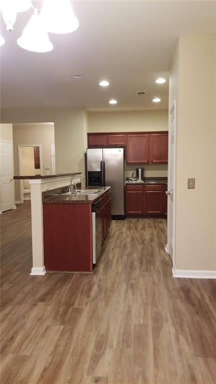 Building Photo - 3380 Fernview Dr