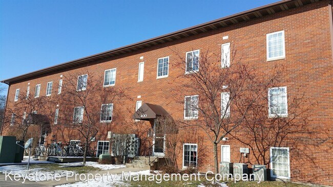 Building Photo - 2 br, 1 bath House - 400 Grandview Court