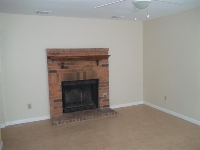 Foto del edificio - 936 Ember Ln