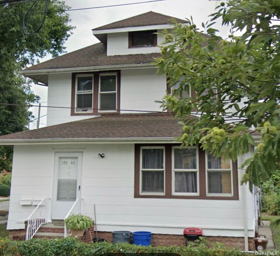 Primary Photo - 195-22 42nd Ave
