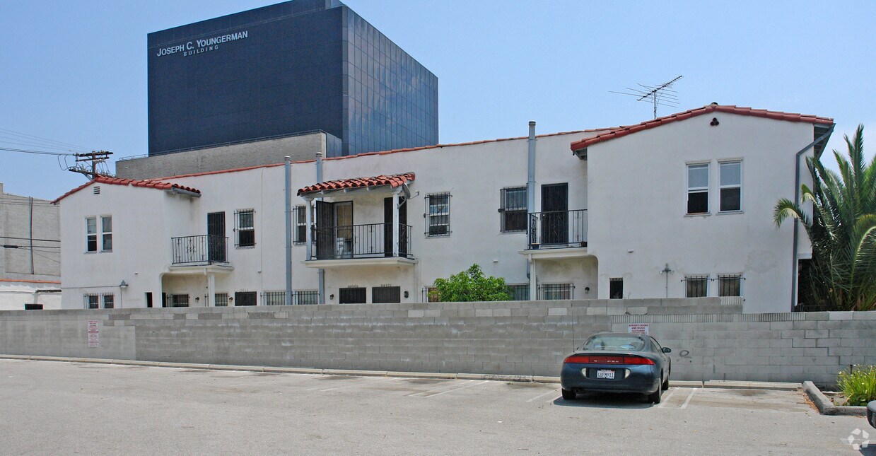 Building Photo - 8457 Blackburn Ave
