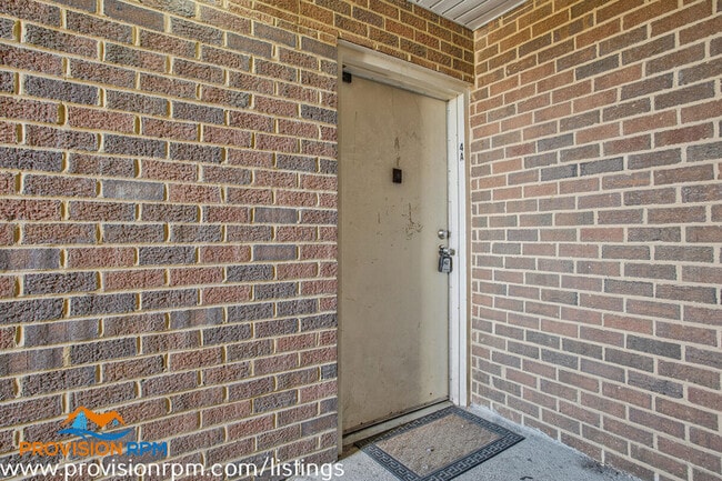 Foto del edificio - 2574 Riva Rd