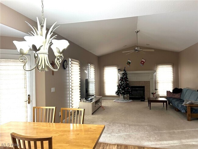 Foto del edificio - 325 Moccasin Trail