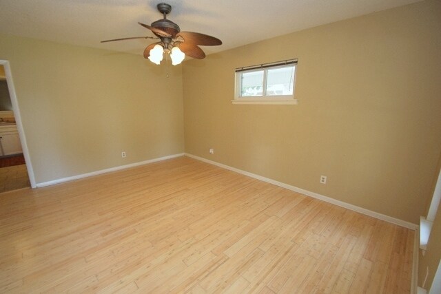Building Photo - Call Tonia Rollins (501)626-9917