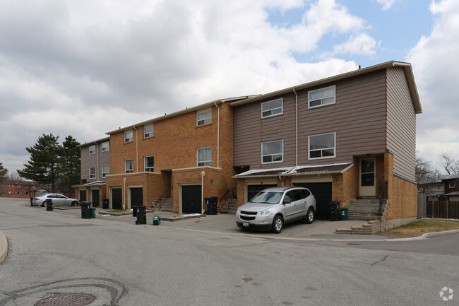 Photo du bâtiment - The Townhomes of Midland Court