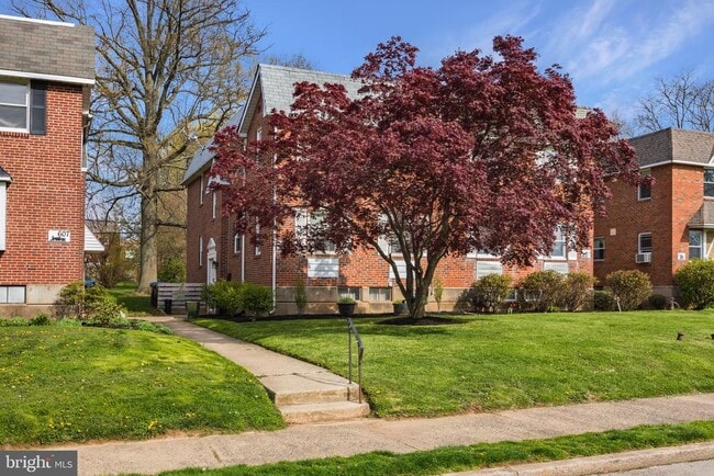 Building Photo - 609 Hamilton St