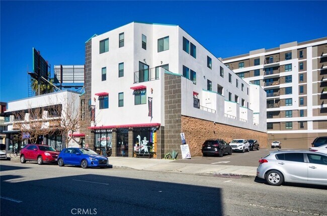 Foto del edificio - 137 W 6th St