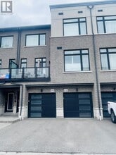 Building Photo - 2550 Castlegate Crossing