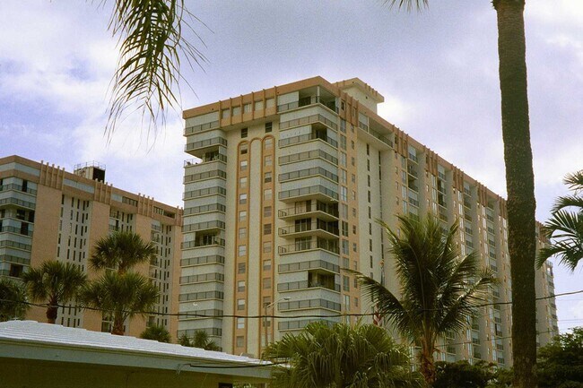 Building Photo - Pompano Aegean Condominiums