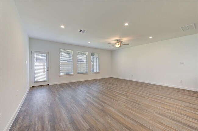 Building Photo - 12317 Chesney Downs Dr