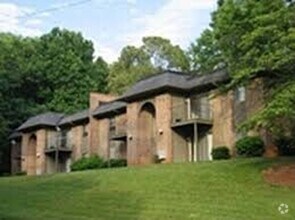 Building Photo - 300 Orchard Trace Ln