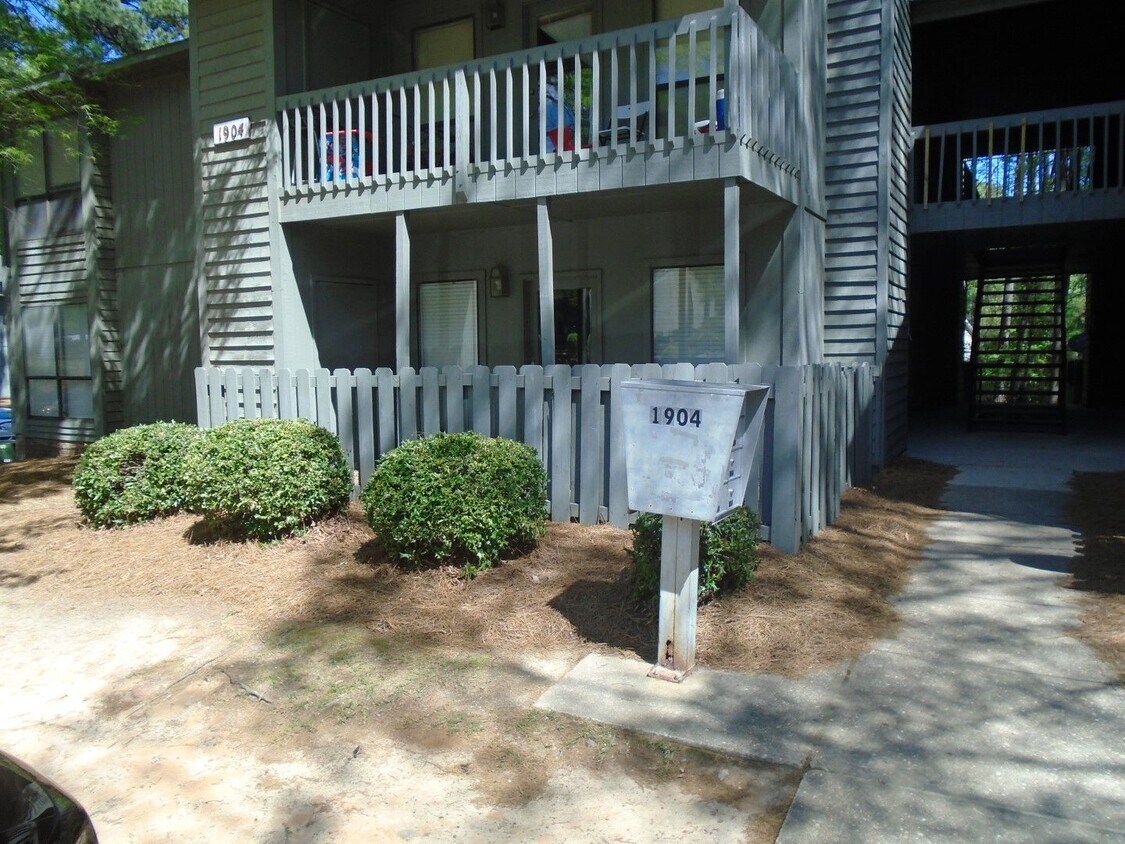 Primary Photo - Briarcliff Condos