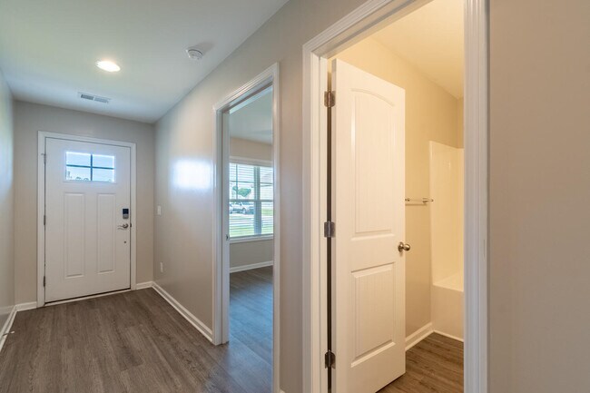 Foto del edificio - 3733 Moseley Dr