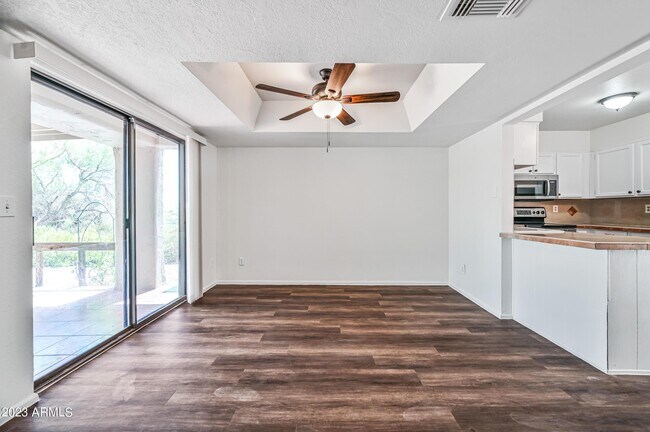 Building Photo - 12247 N Fountain Hills Blvd