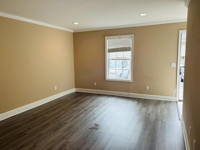 Foto del edificio - 3913 Overbrook Drive - 3C